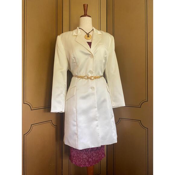 Vintage long jacket in white, size 12 - Picture 2 of 6